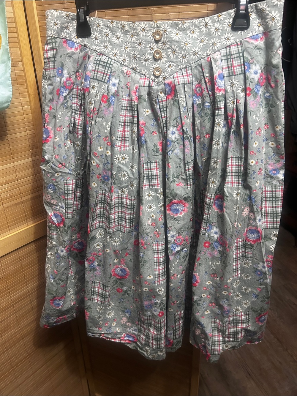 Vintage Austria trachten skirt